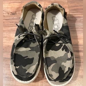 Hey Dude Wendy Shoes Camo
